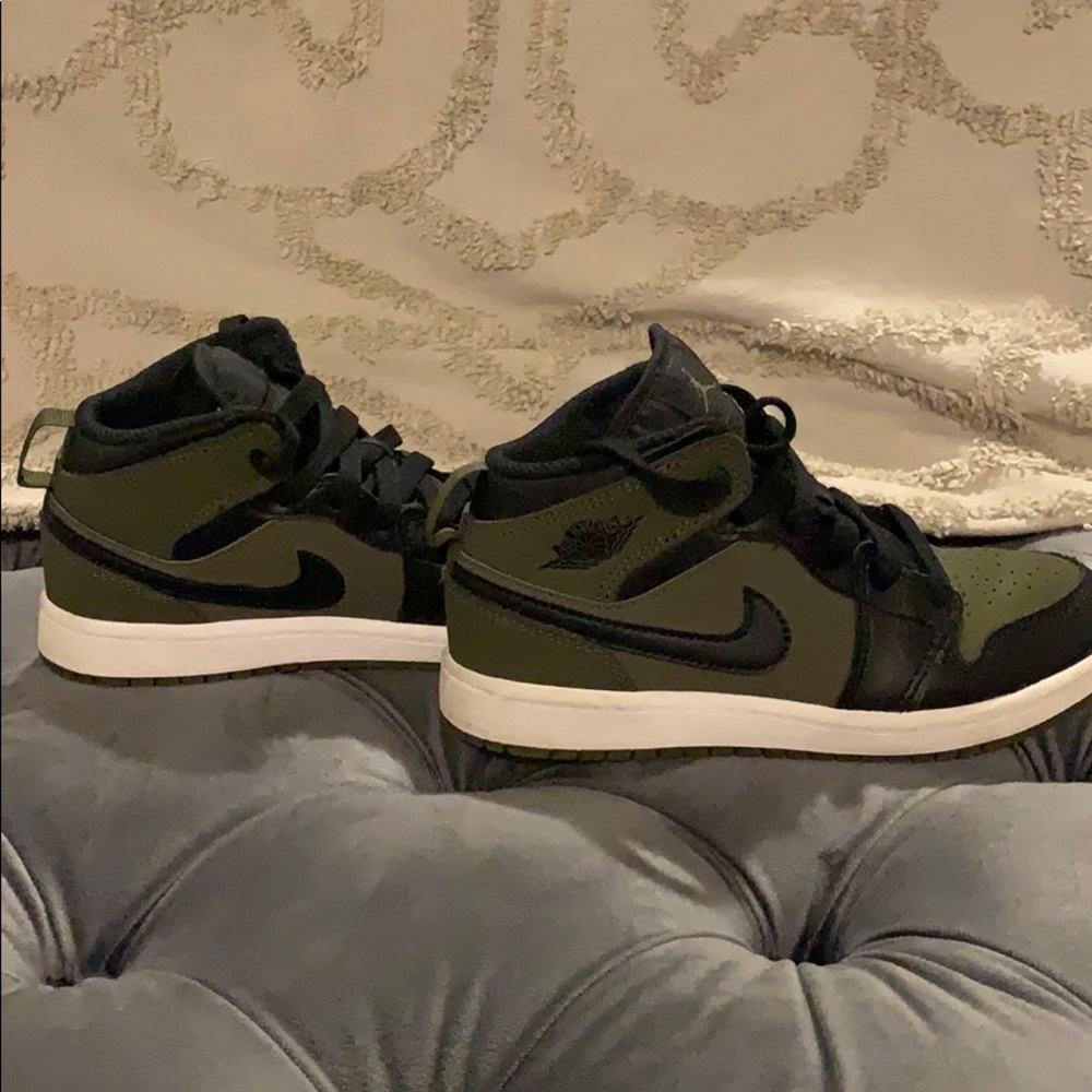 Boys Jordan 1
